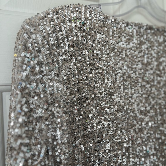 NWT Cable & Gauge Sequin Twist Front Blouse S Champagne - Picture 9 of 13